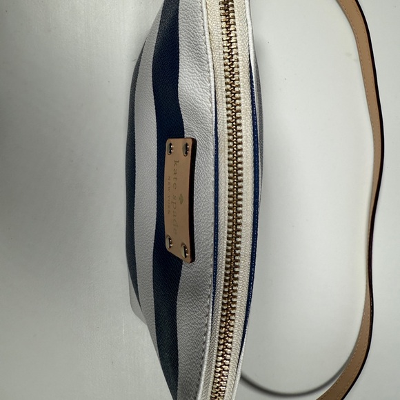 Kate Spade New York Wellesley Printed Hanna Crossbody Bag - Picture 6 of 12